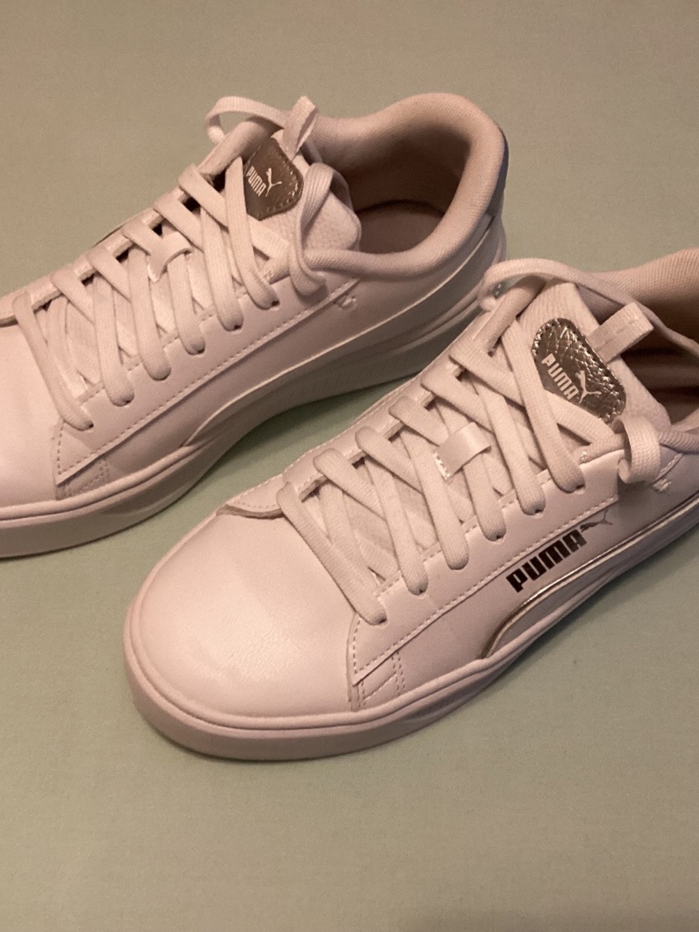 Puma Smash sneakers